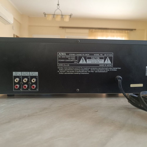 Aiwa AD-700 stereo cassette deck