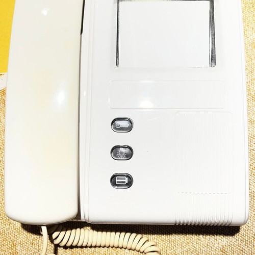 Elvox Art.5700 intercom with black and white screen like new