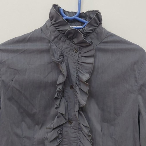 Porta Fortuna women's shirt size M like new, gray and blue