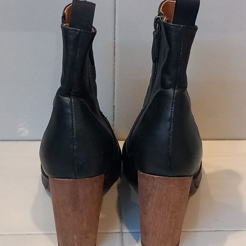Med Winds black ankle boots used, size 38, 8.5 cm heel