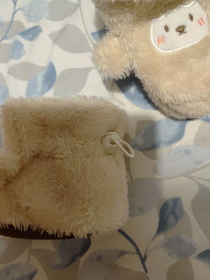 Baby boots size 21 new, 2 pairs