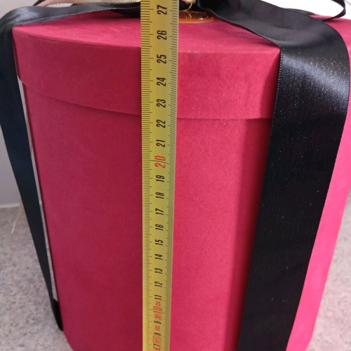 Hatbox used with velvet texture