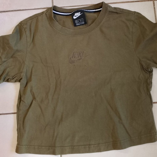 Nike girls' shirt used, olive color, size 146-152 cm
