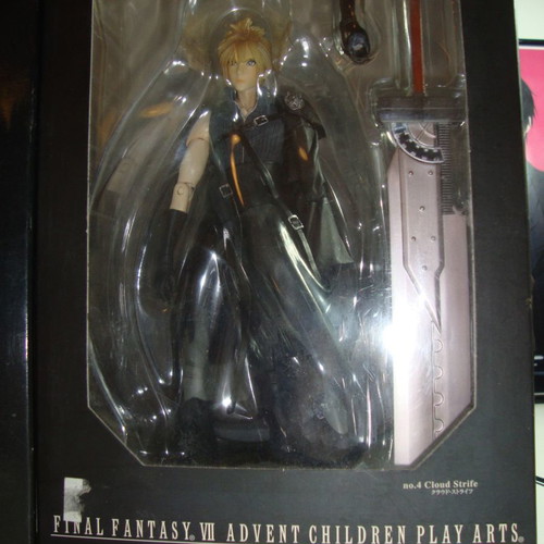 Final Fantasy 7 Advent Children Play Arts Figures Cloud