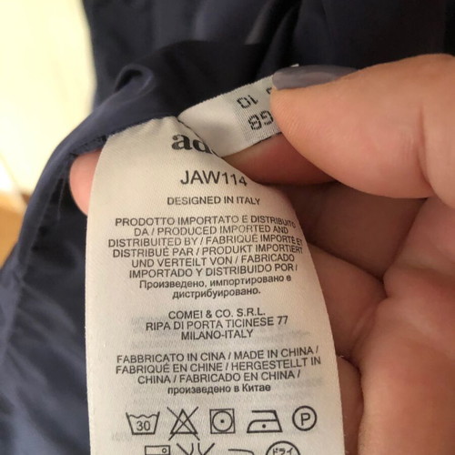Add blue trench coat with belt and pockets like new, size 42
