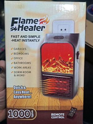 Flame effect plug-in heater with remote control new