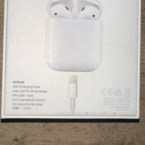 Apple AirPods 1 2nd Generation used, for parts only