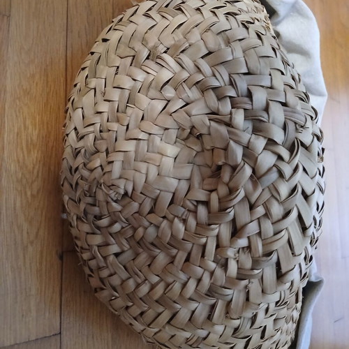 Handmade straw beach bag with decorative details, like new, beige
