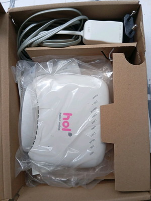 Router μεταχειρισμένο σε άψογη κατάσταση