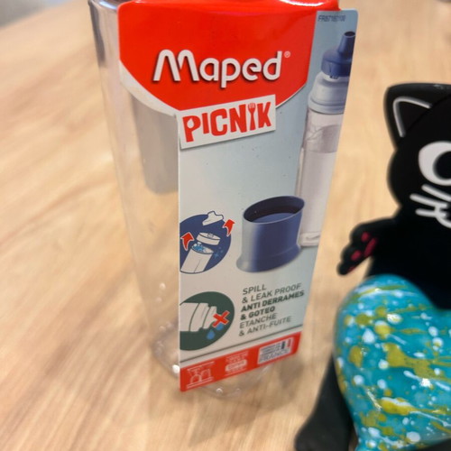 Maped 500 ml water bottle new with 6 Maped erasers gift pink