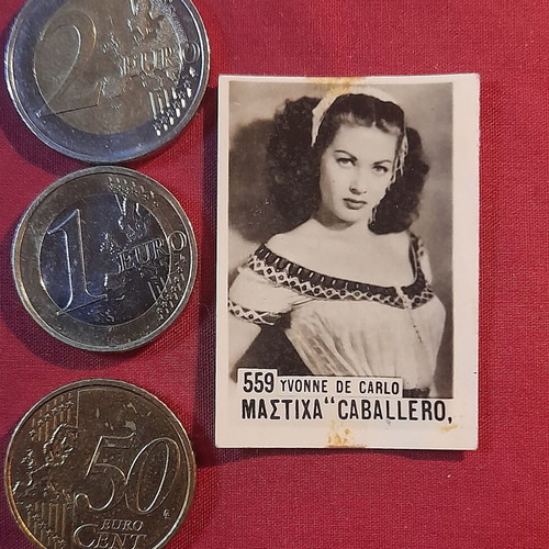 Yvonne De Carlo vintage Caballero Masticha collectible card 559