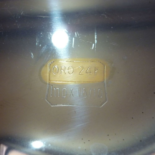 Stainless steel tray with gold-plated details