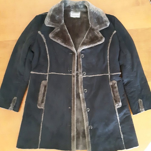 Women's suede-type coat used, lightly worn