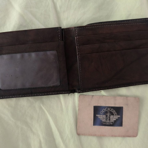 Dockers men's leather wallet used, brown bifold design