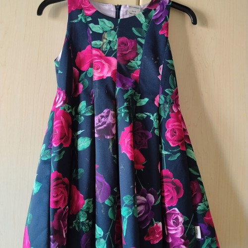 Matou France children's dress, size 8, colorful