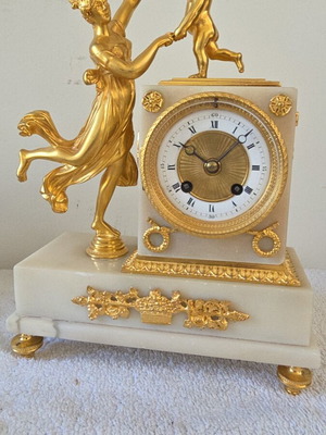 Neo Empire bronze mantelclock 1880 in perfect condition