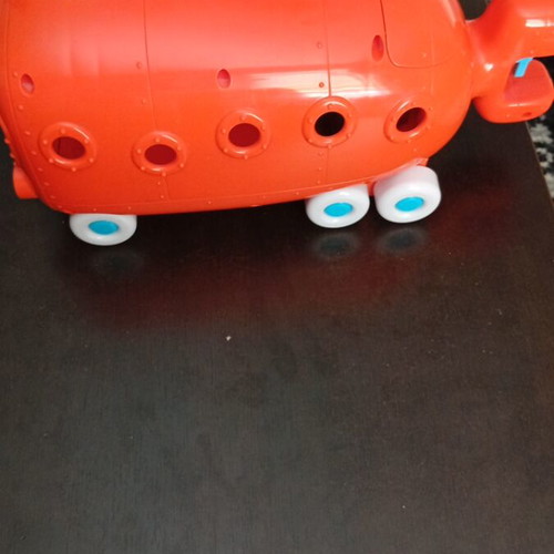 SpongeBob Submarine Vehicle like new with 3 figures