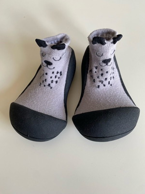 Attipas baby slipper socks used no 22.5