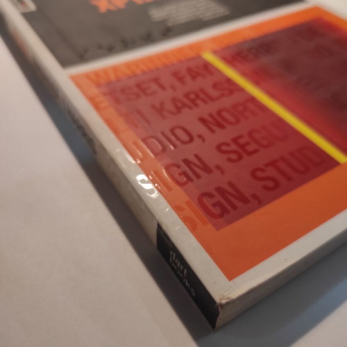 Color Ambrose / Harris dart books like new