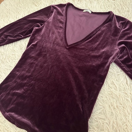 Elastic velvet blouse purple with three-quarter sleeves like new, size M