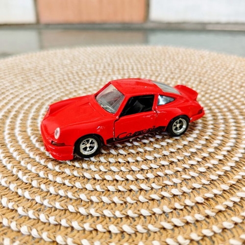 Solido Porsche 911 Carrera RS 2.7 toy car used, red with black stripes