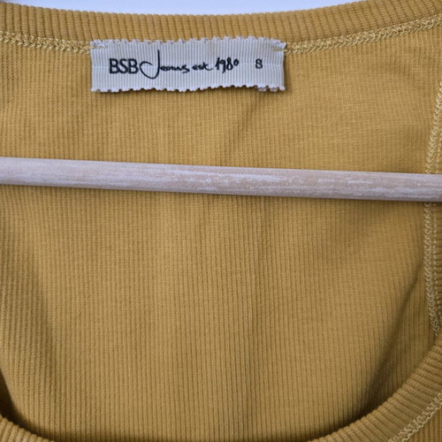 T-shirt BSB yellow like new, size small