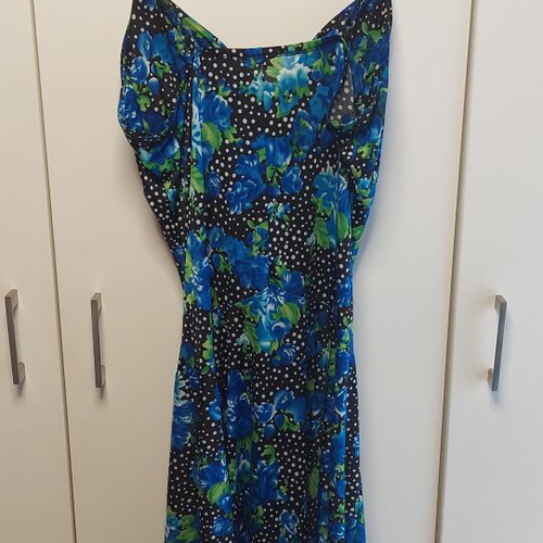 Women's summer dress L/XL like new, black and blue, padded bust