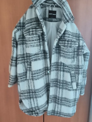 Tally Weijl Checked Overshirt Medium like new, black and white