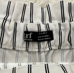 Zara Ψηλομέσο ριγέ σορτς σαν καινούργιο, μαύρο και άσπρο, μέγεθος S