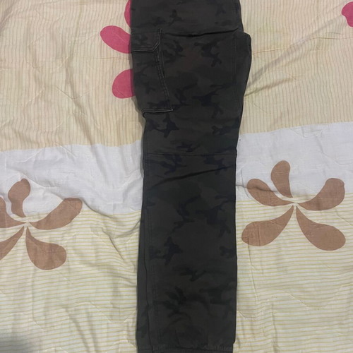 H&M cargo relaxed fit pants size M like new