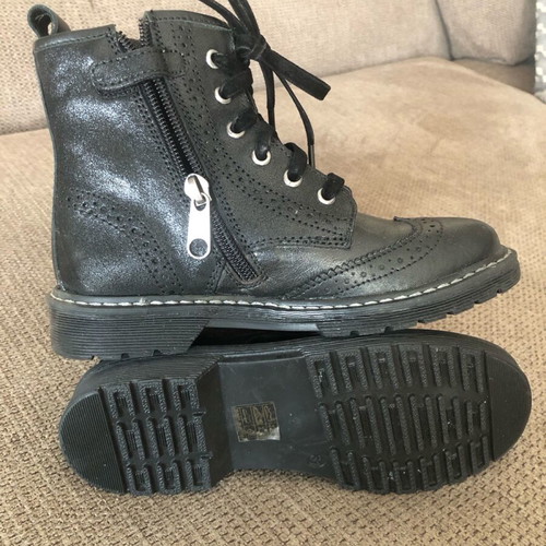 Children's boots size 31 new