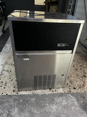 Belogia παγομηχανή μοντέλο C95A HC μεταχειρισμένη, 135 κιλών, χρειάζεται σέρβις
