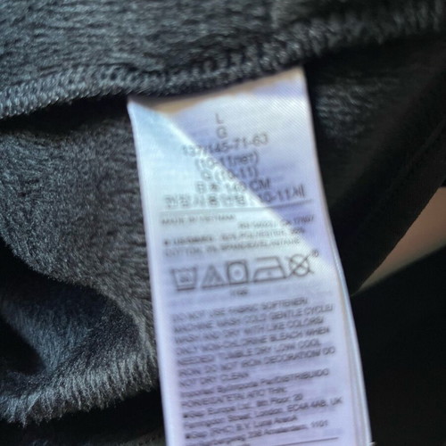Gap black sweatshirt with inner fur new, size 10 years