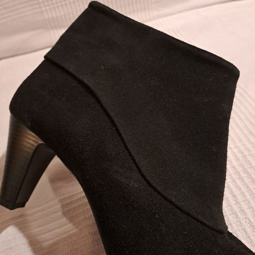 Boheme Italian leather women's heels new, black, size 40
