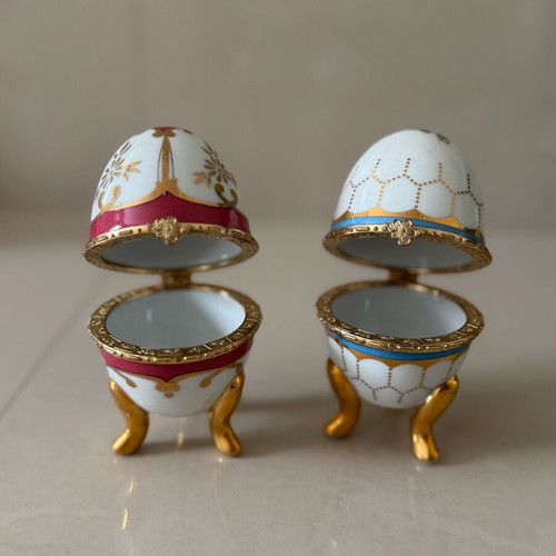 Limoge Porcelain decorative eggs like new, Gold 22K