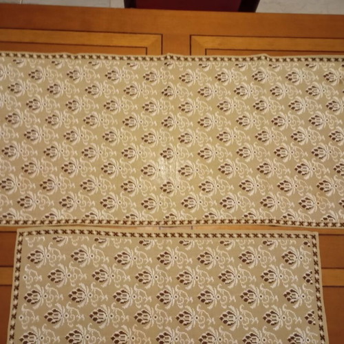 Handmade embroidery set vintage like new, 4 pieces