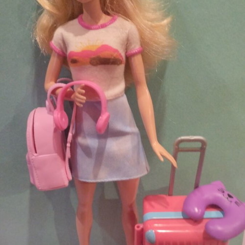 Barbie Malibu Ready to Travel doll like new
