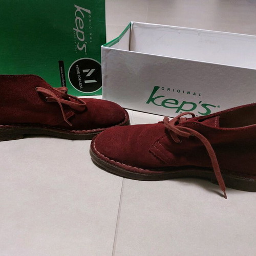Keps burgundy castor boots in excellent condition