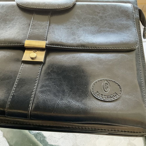 Bartuggi leather men's bag like new, 30x40 cm, black