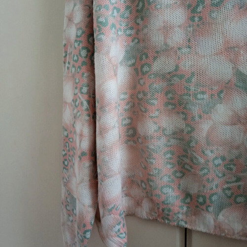 Patterned jumper like new, size S