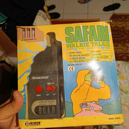Safari walkie talkie used