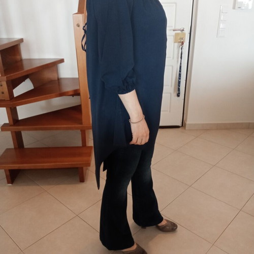 Navy Blue Long-Sleeved Blouse with Off-the-Shoulder Detail like new, size M