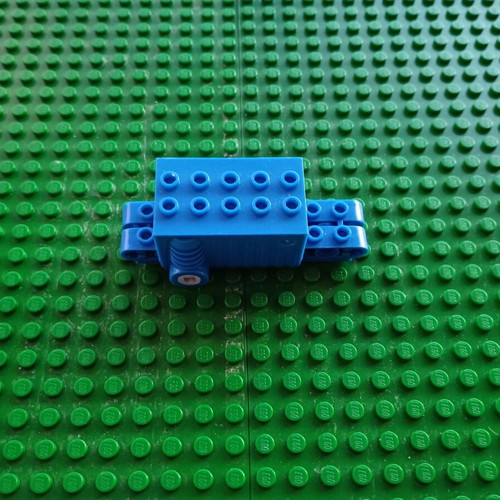 Special Lego brick used with Technic elements