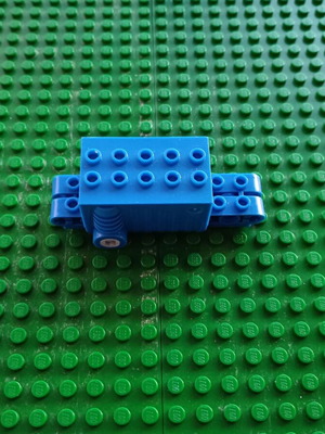 Ειδικό τουβλάκι Lego 2