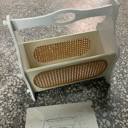 Vintage magazine stand new