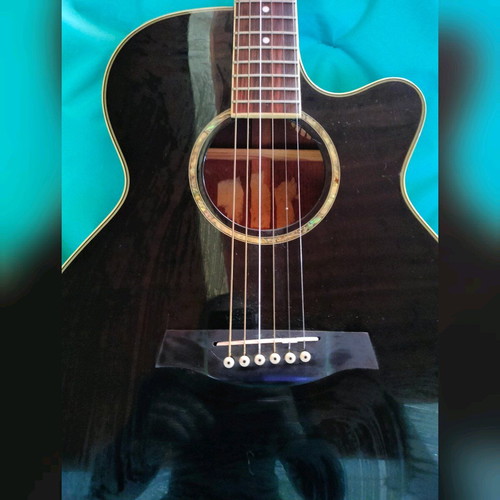 Ibanez electro-acoustic guitar like new with case