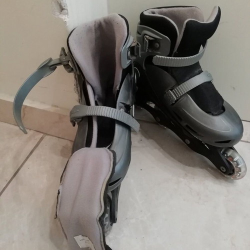 Adjustable black inline rollers used, sizes 38-41 for girls and boys