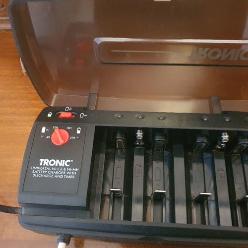 Tronic battery charger used