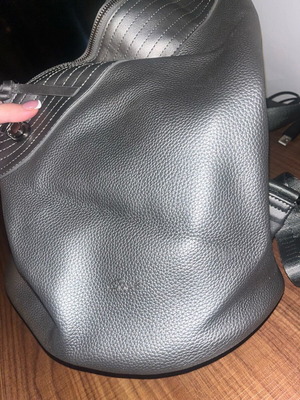 Axel silver backpack like new