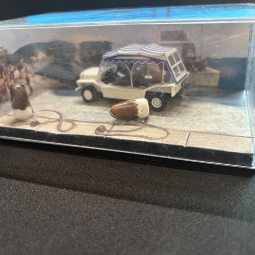 Mini Moke Live And Let Die collectible car like new